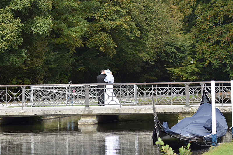 schloss-nymphenburg-brautpaar